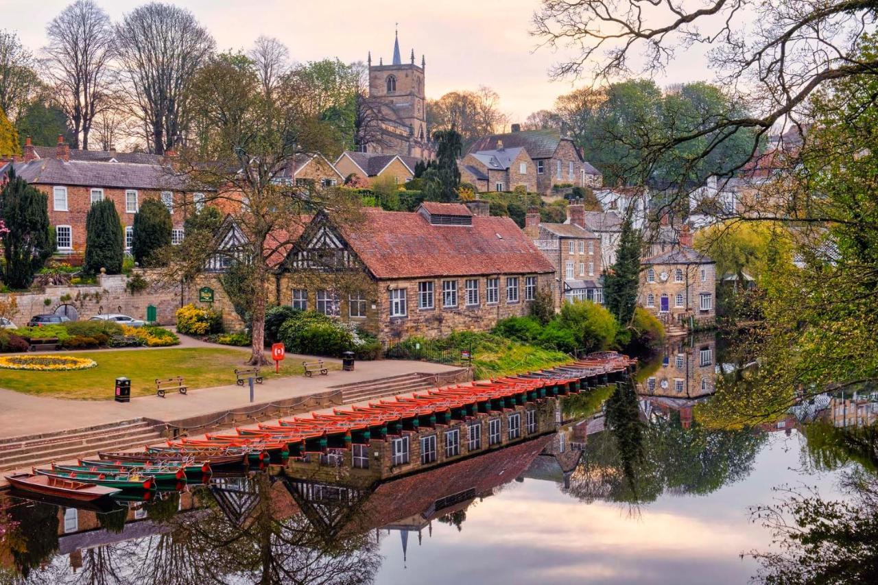 Berry'S Loft - Central Location And Fast Wifi Knaresborough Bagian luar foto