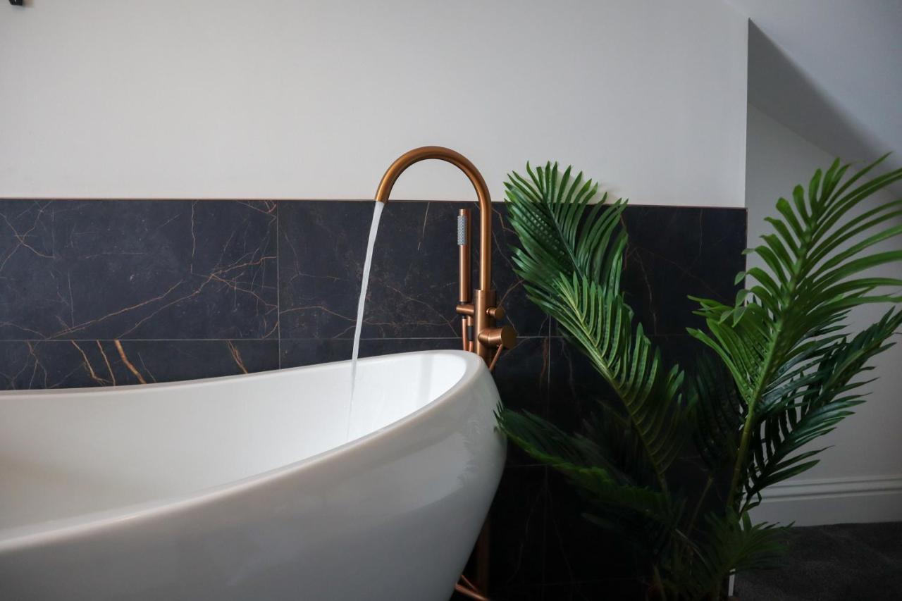 Berry'S Loft - Central Location And Fast Wifi Knaresborough Bagian luar foto